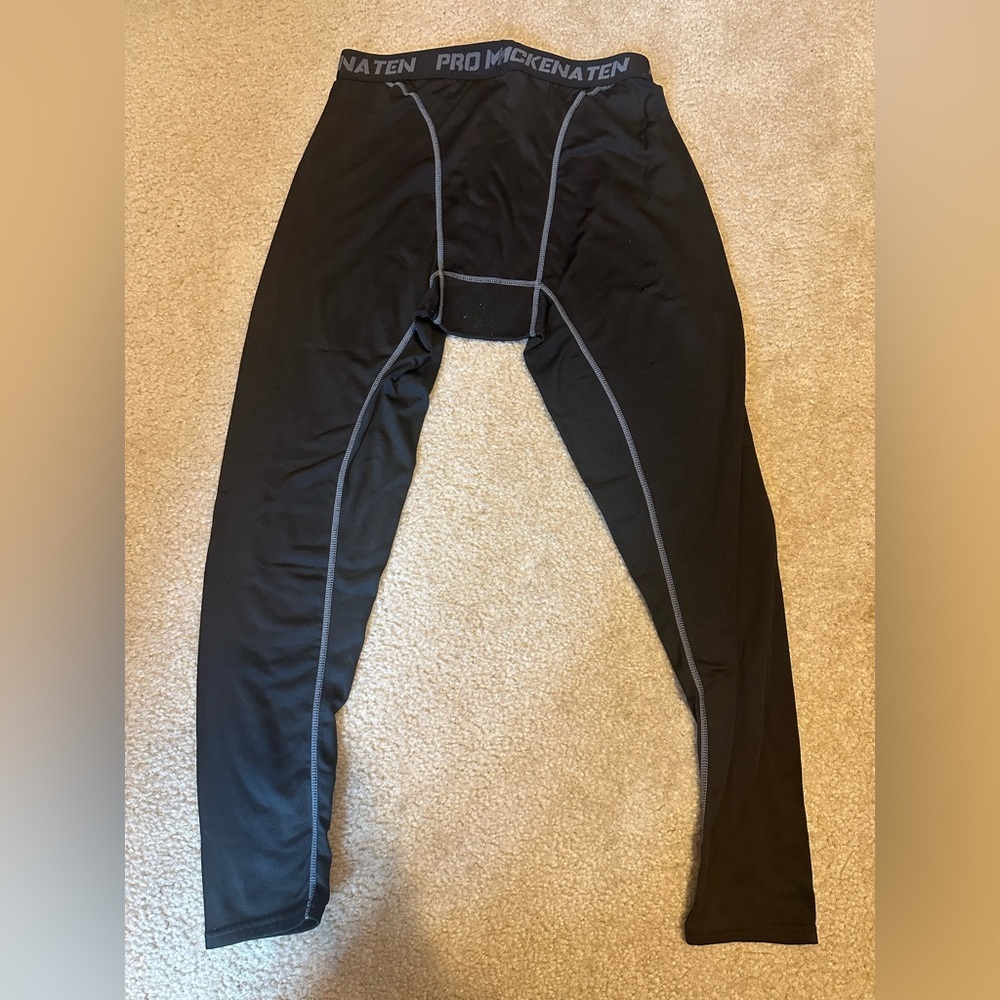 Black Compression Leggings​